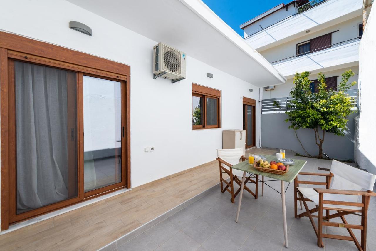Ritas Modern In-City House Rhodes City Esterno foto